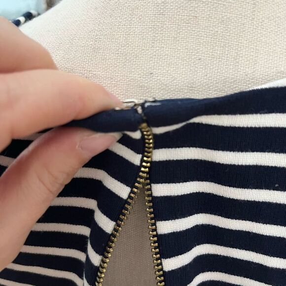 Adorable Fitted Sleeveless Dress by Kate Spade - Picture 7 of 13